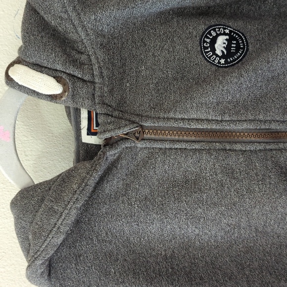 Soulcal & Co Gray Hooded Sweatshirt Hoodie Bear Patch Kids Size 11-12 - Picture 2 of 5